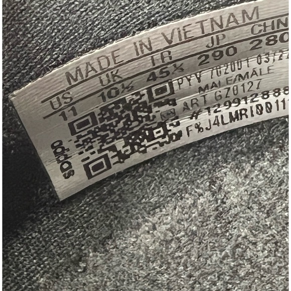 Adidas UltraBoost 22 Men’s Size 11 Triple Black Shoes Sneakers - Picture 12 of 12